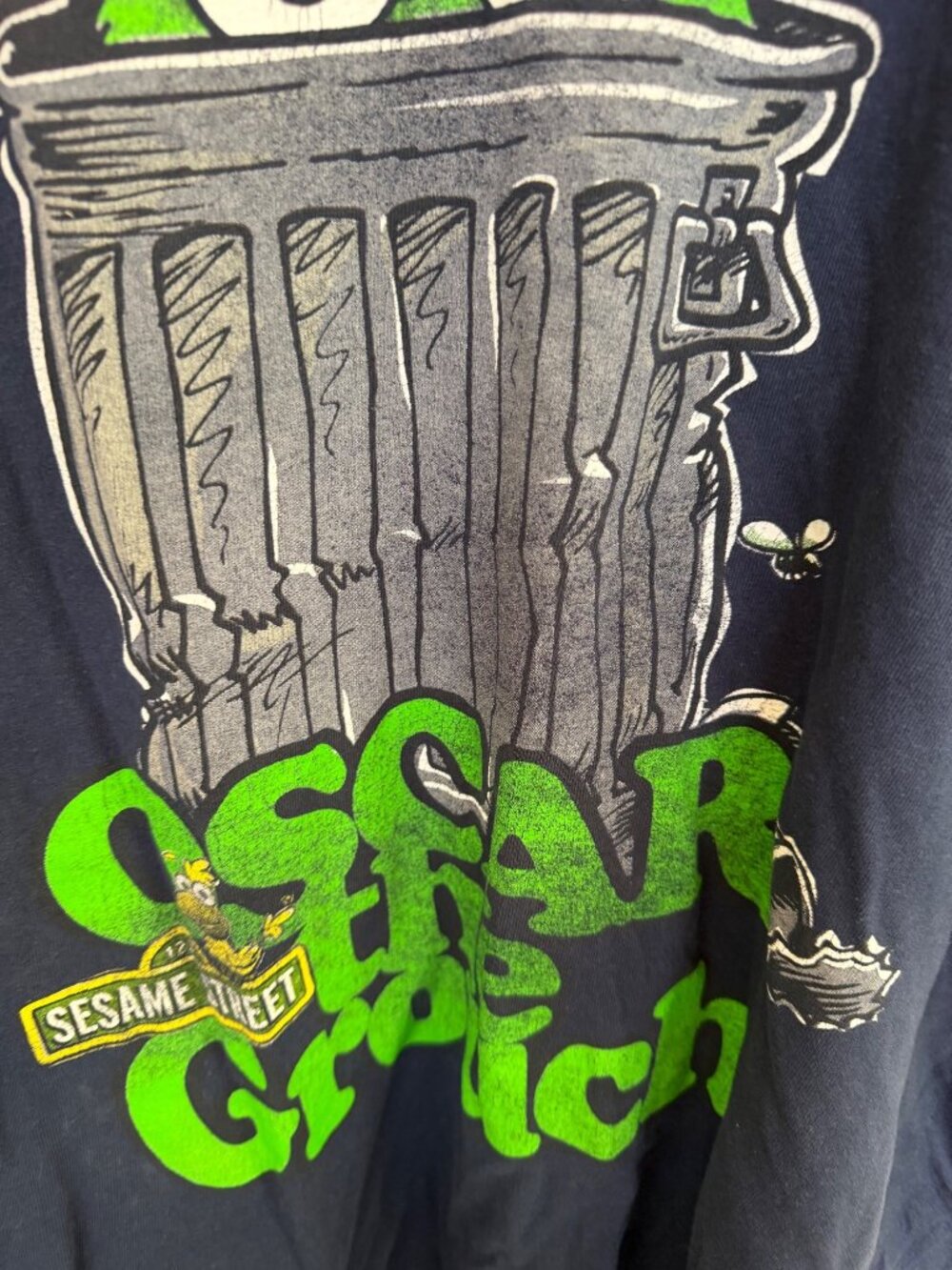 Sesame Street Oscar The Grouch Graphic T-Shirt Navy Blue Cotton Short Sleeve - Picture 2 of 5
